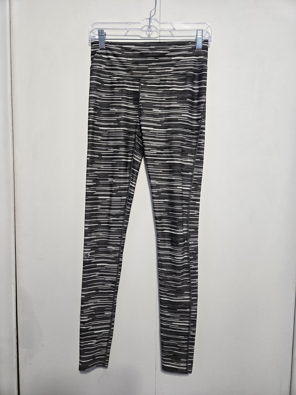 Under‎ Armour HeatGear Compression Leggings Gray Print Women's Small